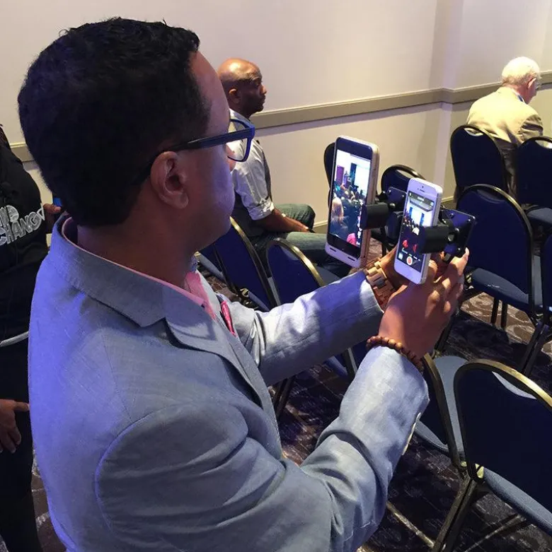 TW Broadcaster Pro - Side-by-Side RoadVise® Tripod Mount for Live Streaming on Facebook Live